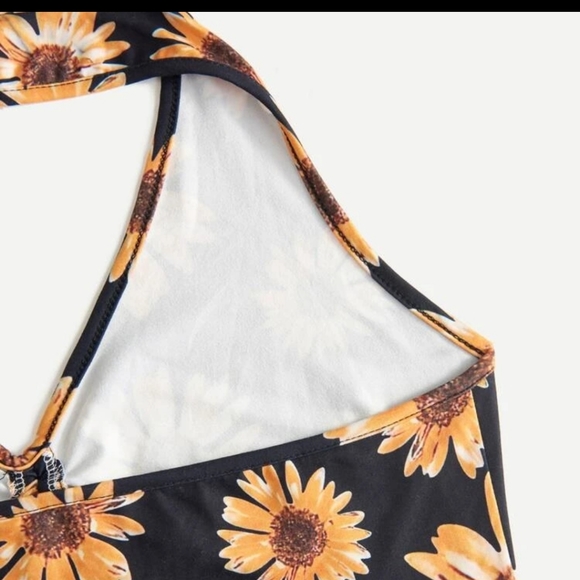 Sunflower Print Drawstring Halter Top NWT - Picture 5 of 5